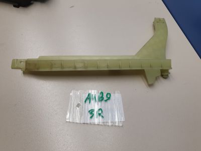 Направляющая стекла двери задней правой для Audi A4 B9 2015-