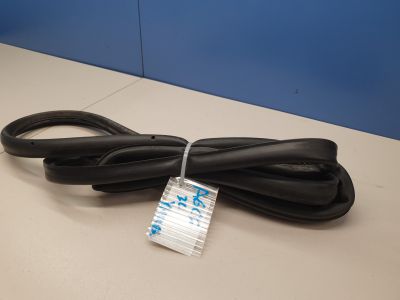 Уплотнитель двери задней левой для Audi A6 C6 2004-2011