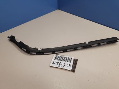 Кронштейн уплотнителя двери задней левой для Audi A6 C6 2004-2011