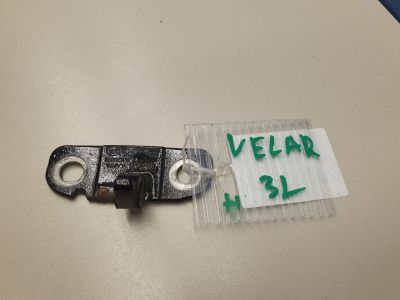 Петля двери задней левой нижняя для Land Rover Range Rover Velar 2017-