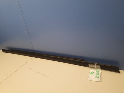 Молдинг стекла задней левой двери для Jeep Grand Cherokee WK2 2010-