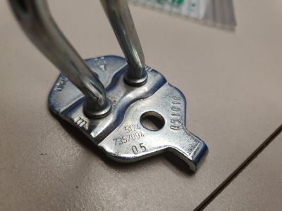 Ответная часть замка багажника для BMW 5 G30 F90 2016-