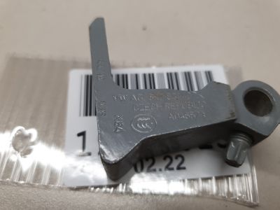 Петля двери передней левой нижняя для Volkswagen Golf 7 2012-2020