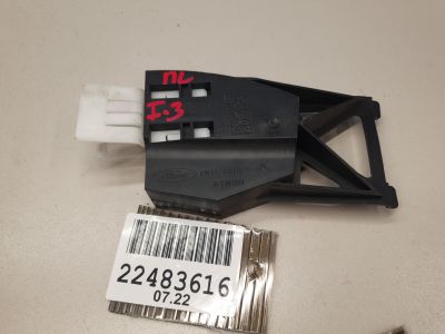 Кронштейн замка двери передний левый для Ford Focus 3 2011-2019