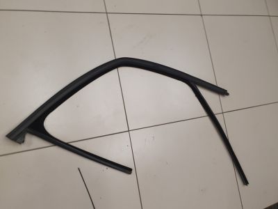 Уплотнитель стекла двери передней правой для Opel Zafira C 2011-2019