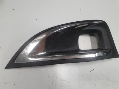 Решётка в бампер левая для Peugeot 3008 P84 2016-