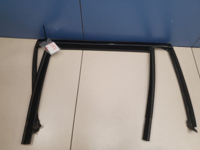 Направляющая стекла задней левой двери для Mercedes GLC-klasse X253 2015-