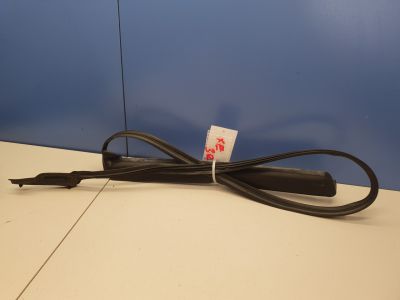 Уплотнитель рамки двери задней правой для Jaguar XE X760 2015-