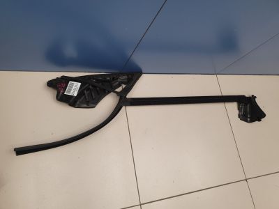 Уплотнитель стекла передней левой двери для BMW 6 G32 Grand Coupe 2017-