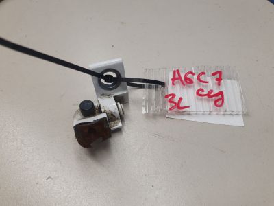 Петля двери передней левой нижняя для Audi A6 S6 C7 2011-2018