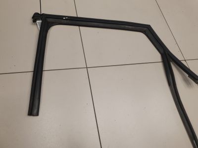 Уплотнитель стекла двери задний левый для Audi Q5 8R 2008-2017