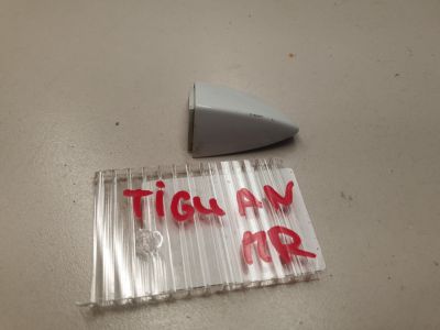 Накладка ручки двери передняя правая для Volkswagen Tiguan 2017-