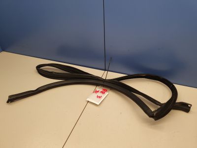 Уплотнитель двери задней левой для Land Rover Range Rover 2002-2012