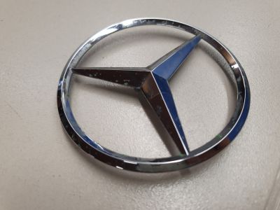 Эмблема крышки багажника для Mercedes C-klasse W205 2014-