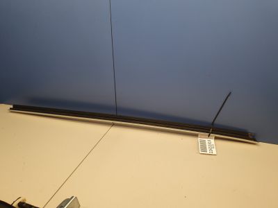 Молдинг стекла передней правой двери для Jaguar F-TYPE 2013-