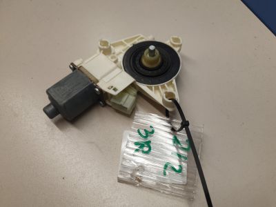 Моторчик стеклоподъёмника задний правый для Mercedes E-klasse W212 2009-2016