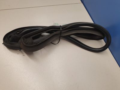 Уплотнитель двери задней левой для Audi A6 S6 C7 2011-2018