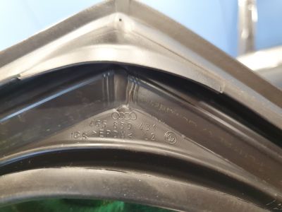 Направляющая стекла задней левой двери для Audi A6 S6 C7 2011-2018