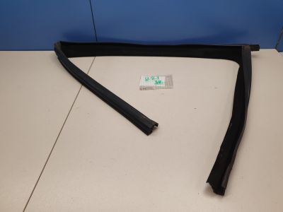 Уплотнитель стекла двери задний правый для Mercedes S-klasse W221 2005-2013