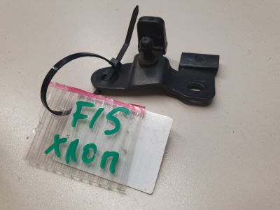 Кронштейн амортизатора двери багажника правый для BMW X5 M F85 2014-