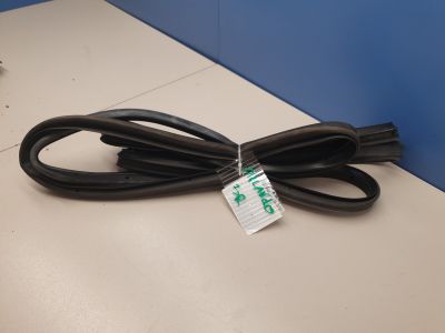 Уплотнитель задней правой двери для Chevrolet Orlando 2011-2015