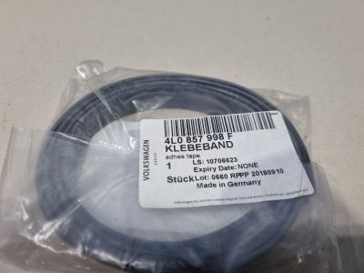 Уплотнитель  для Audi Q7 4L 2005-2015