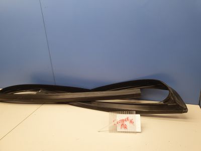 Направляющая стекла передней правой двери для Land Rover Range Rover Evoque 2011-2018