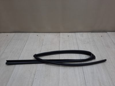 Уплотнитель стекла двери задний левый для Mitsubishi Lancer CX CY 2007-