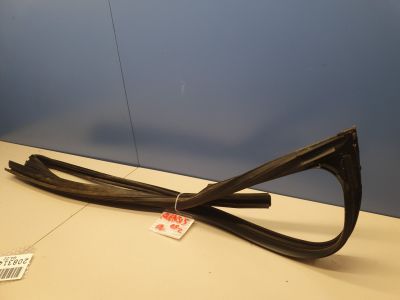 Уплотнитель стекла передней левой двери для Toyota Avensis T27 2008-2018