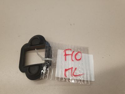 Уплотнитель ограничителя передней двери для BMW 5 F10 2009-2017