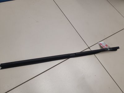 Накладка стекла передней правой двери для Volvo XC60 2008-2017