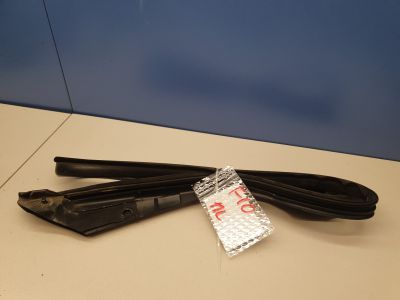 Уплотнитель передней левой двери для BMW 5 F10 2009-2017