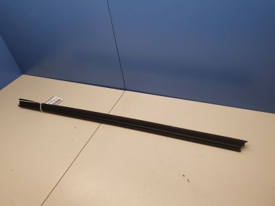 Накладка стекла переднего правого для Skoda Superb 3T 2008-2015