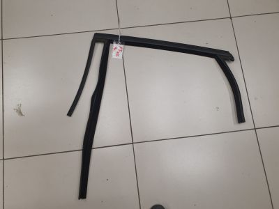 Уплотнитель стекла двери задний левый для Ford Focus 3 2011-2019