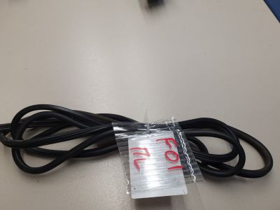 Уплотнитель двери передней левой для BMW 7 F01 F02 2008-2015