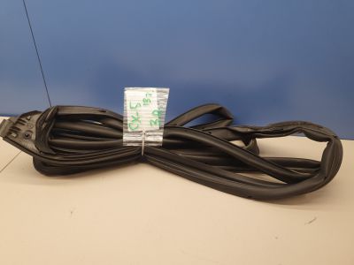 Уплотнитель двери задней правой для Mazda CX-5 2011-2017