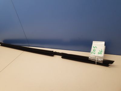 Накладка стекла задней левой двери для Mercedes C-klasse W205 2014-