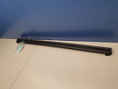 Накладка стекла передней правой двери для Mazda 6 GJ 2013-2019