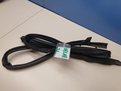 Уплотнитель двери задней левой для Land Rover Range Rover Velar 2017-