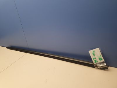 Молдинг стекла передней левой двери для Mazda 2 DY 2003-2006