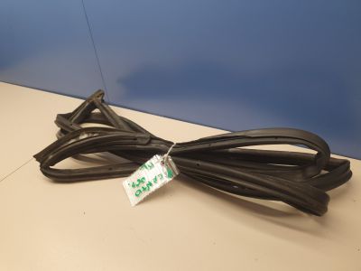 Уплотнитель двери передней левой для KIA Picanto 2004-2011