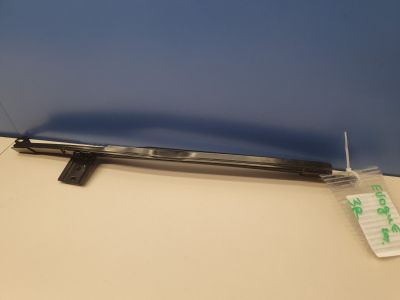 Направляющая стекла задней правой двери для Land Rover Range Rover Evoque 2019-