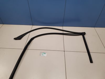 Уплотнитель стекла передней левой двери для BMW 5 G30 F90 2016-