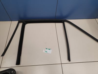 Уплотнитель стекла двери задний левый для Mercedes M-klasse W166 ML GLE 2011-2018