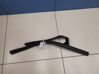 Уплотнитель стекла задней правой двери для Land Rover Range Rover Evoque 2011-2018