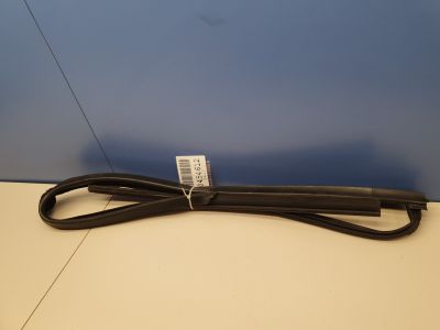 Уплотнитель стекла двери задний правый для Mazda 6 GJ 2013-2019