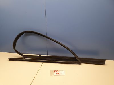 Уплотнитель стекла передней правой двери для BMW 7 F01 F02 2008-2015