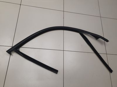 Уплотнитель стекла передней правой двери для Mercedes M-klasse W166 ML GLE 2011-2018