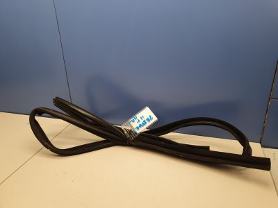 Уплотнитель рамки передней правой двери для Land Rover Range Rover Sport 2005-2012