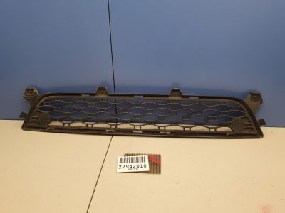 Решётка в бампер центральная для Volvo XC60 2008-2017